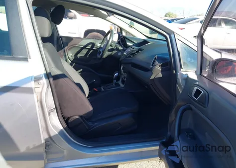 2016 Ford Fiesta Se z USA, uszkodzony, nr VIN 3FADP4BJ4GM183734